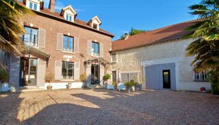  Propriété/château à vendre 8 pièces 215 m²