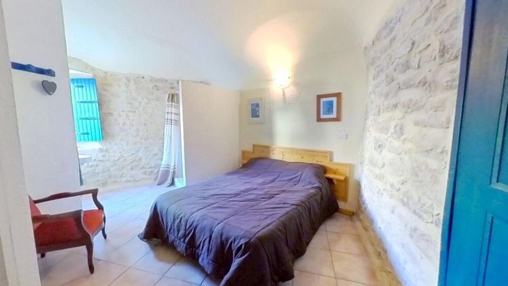 A vendre maison en pierre à Vagnas (07), à proximité de Vallon-Pont-dArc