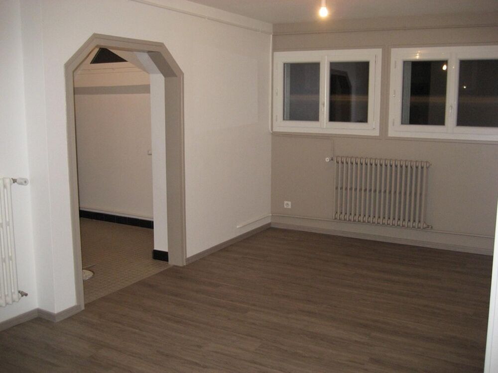 Vente Appartement EN EXCLUSIVITE 2 appartements vendus loués avec 2 places parking Centre-ville de Guéret, Excellente rentabilité 71 000 € Gueret