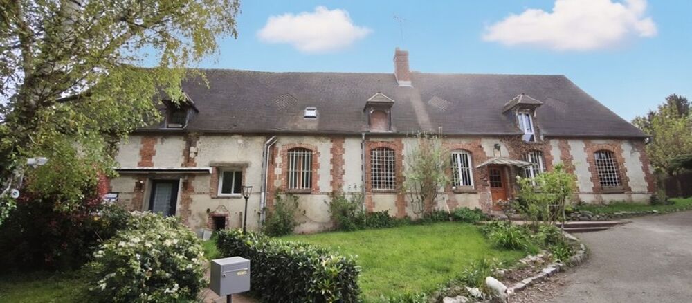 Un véritable havre de paix aux portes du Vexin  Corps de ferme avec fort potentiel ? Maison 9 pièces  6 chambres  230 m²