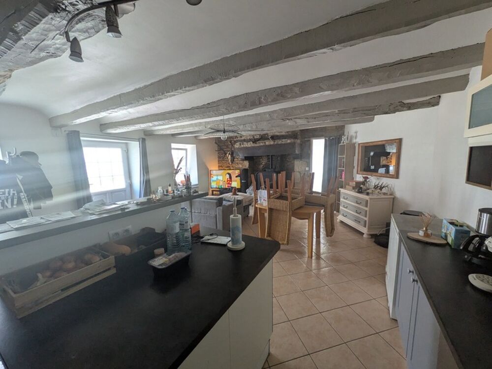 LOCMALO JOLIE MAISON DE 100m² ENVIRON 4 PIECES AVEC VIE DE PLAIN PEID SANS JARDIN