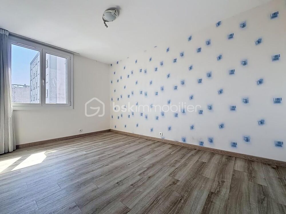 Appartement T4 (transformé en T3) avec balcon