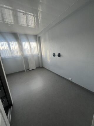  Appartement � vendre 4 pi�ces 77 m�