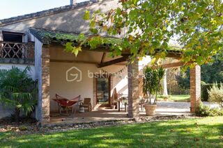  Maison  vendre 7 pices 213 m