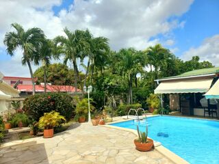  Villa à vendre 6 pièces 238 m²