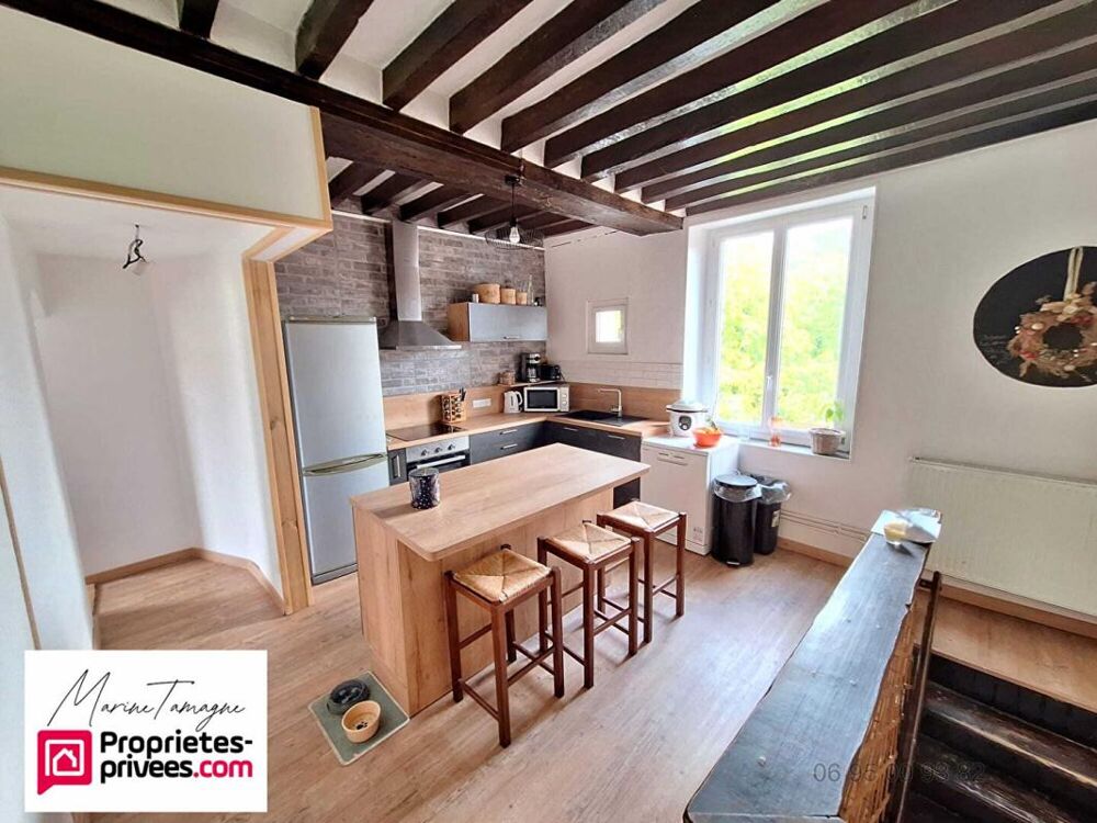 Verberie centre ville Grand Duplex 90 m² de caractère avec 3 chambres possibles DPE C