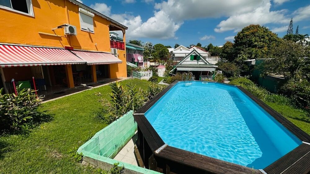 Vente Propriété/Château EN EXCLUSIVITE - RARE SAINTE ANNE - ENSEMBLE DE DEUX VILLAS INDEPENDANTES AVEC FORT POTENTIEL LOCATIF Sainte anne