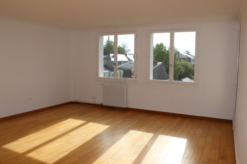 Appartement de 78m² hyper centre à vendre 4 pièces CHOLET (49)
