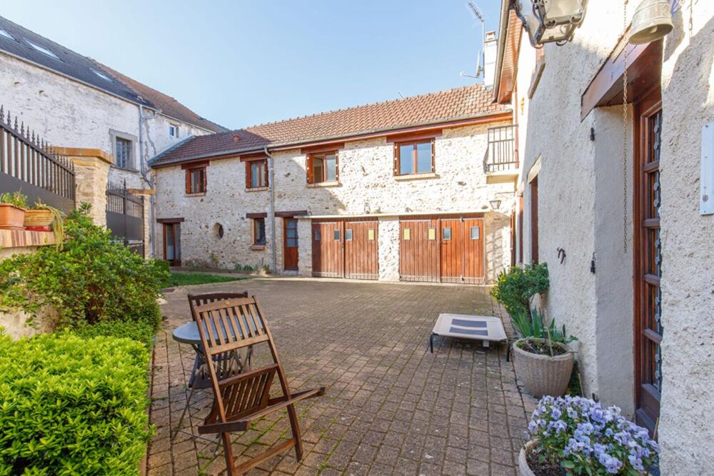 Maison 9 pièces 177 m² · à Issou · 177 m² · 312 400 €