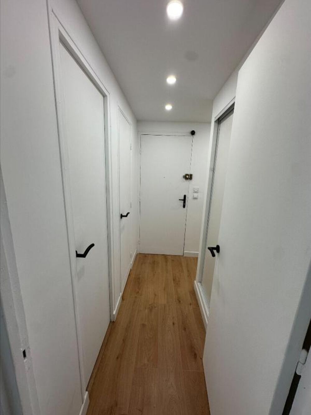 Vente Appartement 30.GARD.NIMES. Appartement traversant de 62 m² entièrement rénové Nimes