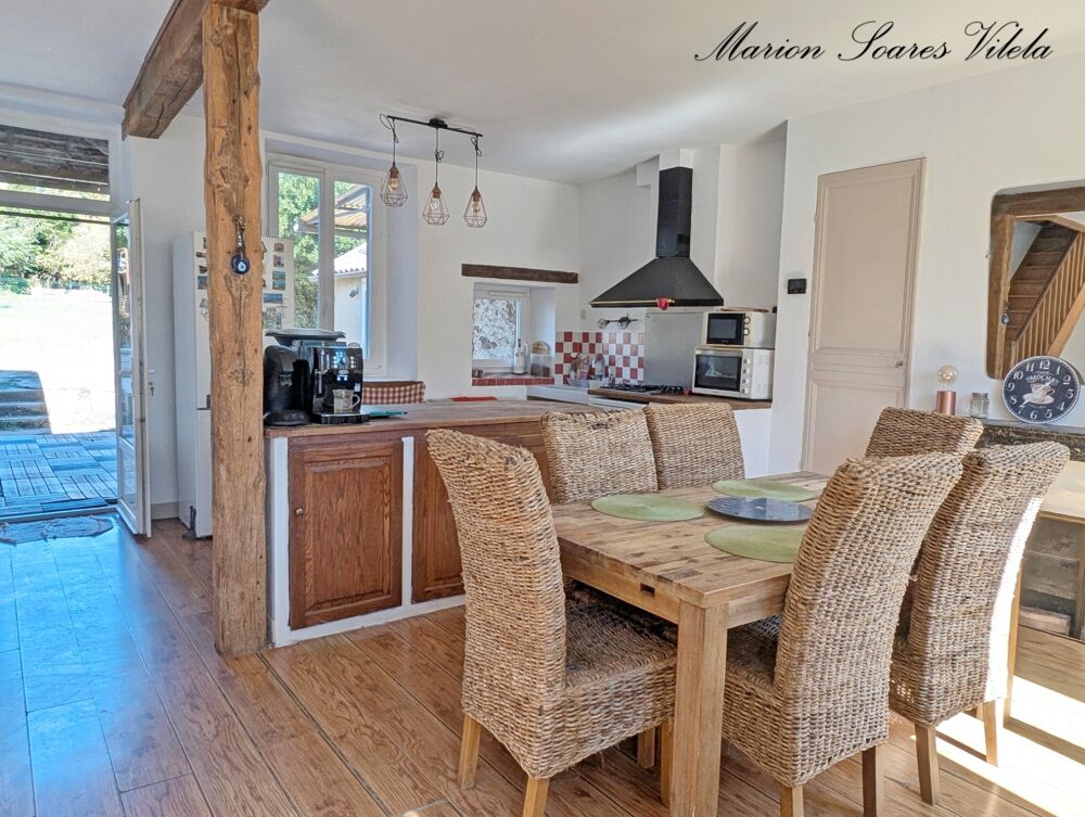 Vente Maison OZOUER-LE-VOULGIS – DU CHARME, DE BEAUX VOLUMES, 4 CHAMBRES ET UN JARDIN Ozouer le voulgis