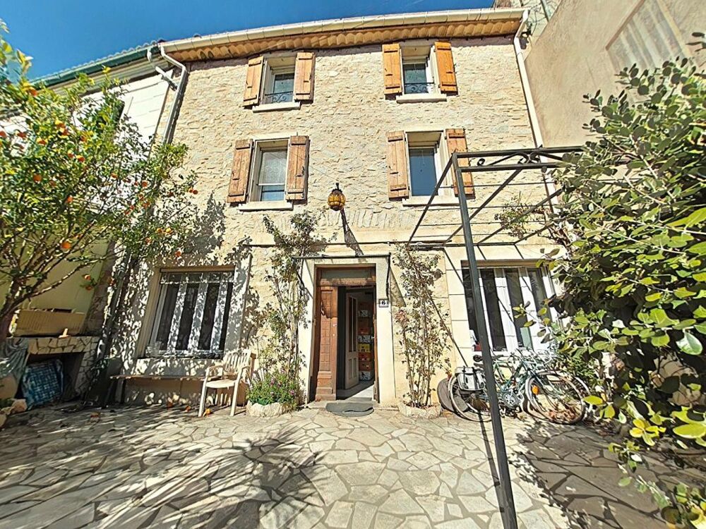 Maison Bize Minervois 7 pièce(s) 180 m2 avec cour et garage