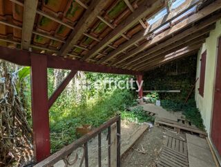  Immeuble � vendre 12 pi�ces 220 m�