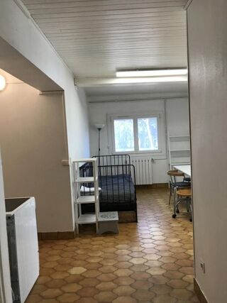  Appartement à louer 2 pièces 35 m²