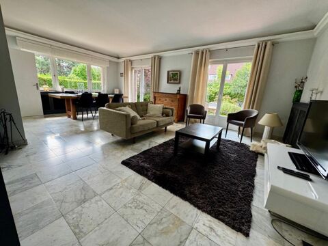   Plain pied 4 chambres jardin garagzsGFDC Maison - 159 m�