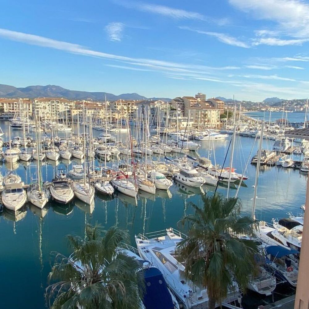 Vente Appartement appartement à vendre 2 pièces FREJUS (83) Frejus