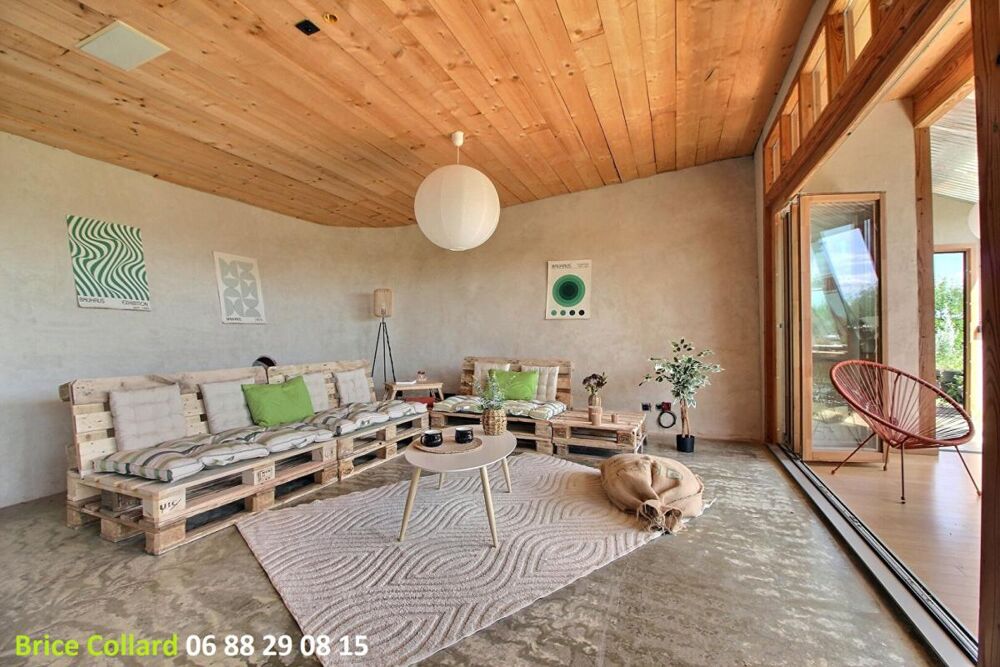 60680 GRANDFRESNOY A l'Ouest de Compiègne Maison de plain-pied, autonome