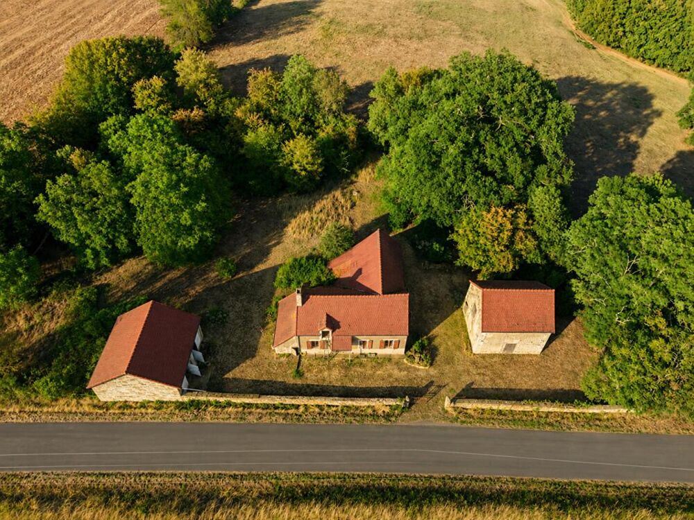 Chateaumeillant Longère idéale pour vos projets