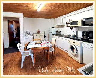  Immeuble � vendre 15 + pi�ces 300 m�