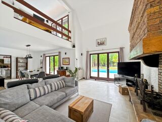  Maison � vendre 10 pi�ces 300 m�
