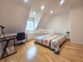  Maison � vendre 6 pi�ces 211 m�