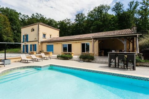   CLÉ EN MAIN - PROPRIÉTÉ D'EXCEPTION AVEC PISCINE EN PÉRIGORD NOIR Propriété/château - 7 pièce(s) - 259 m²