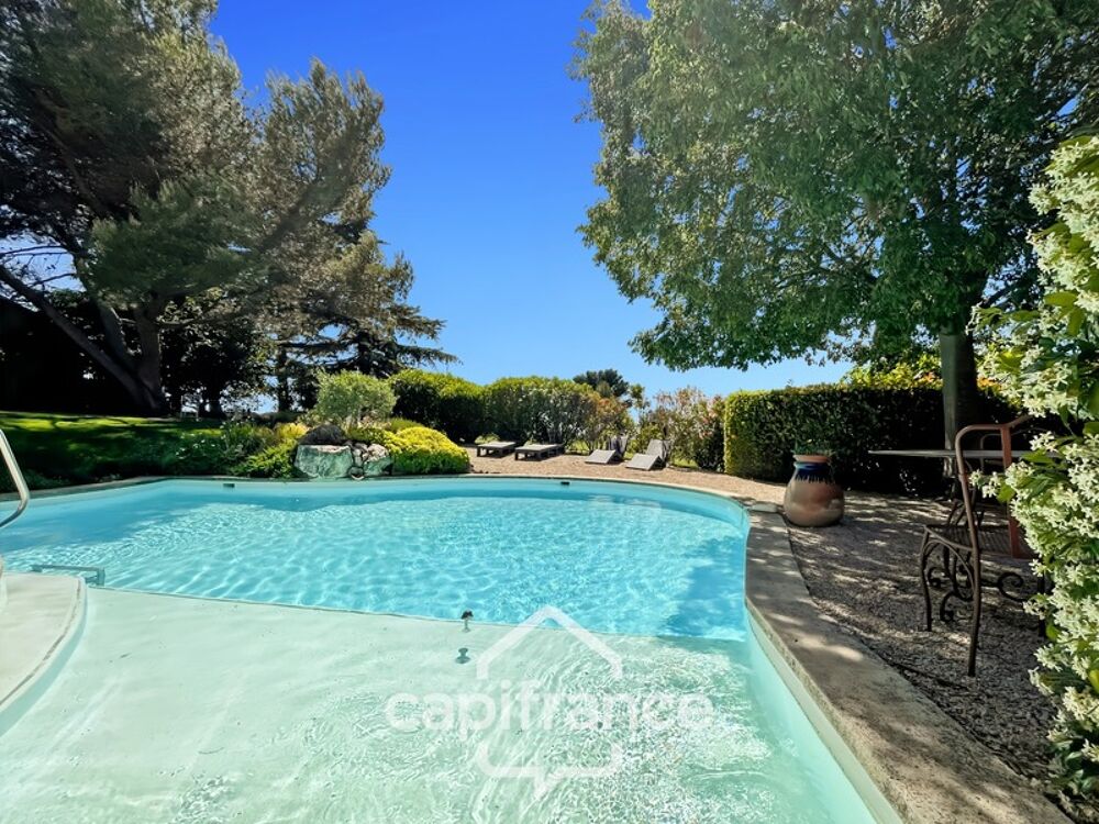 GOLF DE PONT ROYAL, Villa de plain pied de 127 m² climatisée sur un terrain de 995 m², bordure de fairway, piscine