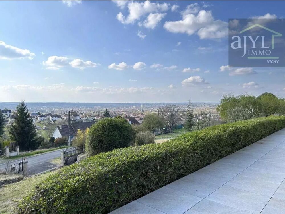 Maison 5 pièces 164 m² · à Le Vernet · 164 m² · 480 000 €