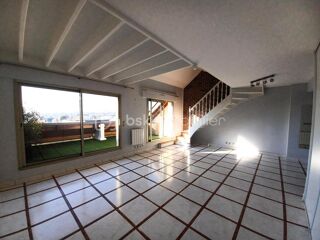  Duplex/triplex  vendre 4 pices 80 m