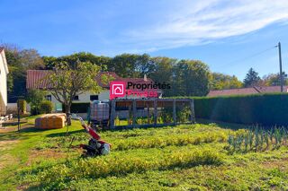 Vente Maison Maison 5 pièces de plain-pied de 105m² avec garage et jardin clos de 800m² Les Ancizes Comps 63770 Les ancizes comps