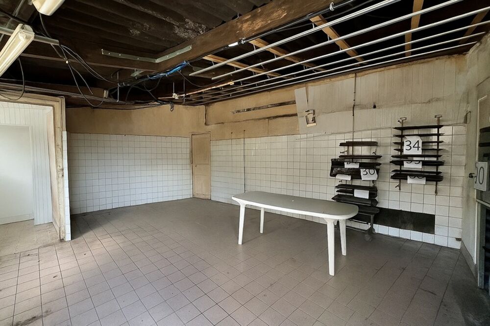 Vente Immeuble SCAER (29) - Immeuble mixte - local commercial (boulangerie) et appartement 98 m² habitable rénover Scaer