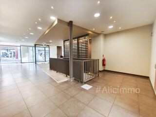  Immeuble à vendre 15 + pièces 300 m²