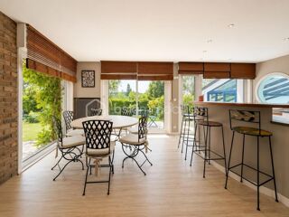  Maison à vendre 6 pièces 275 m²