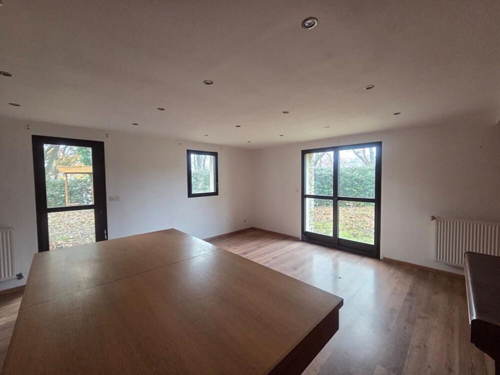 � vendre  Maison Mont�limar (26200)