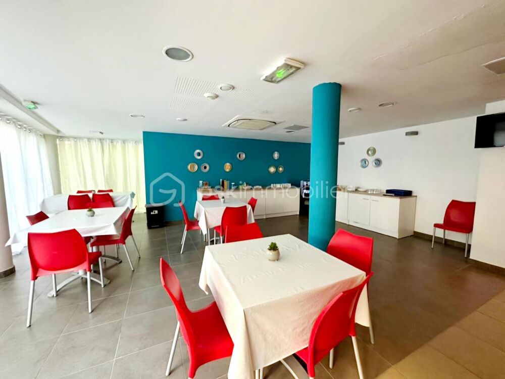 EN EXCLUSIVITE - PISCINE - INVESTISSEUR