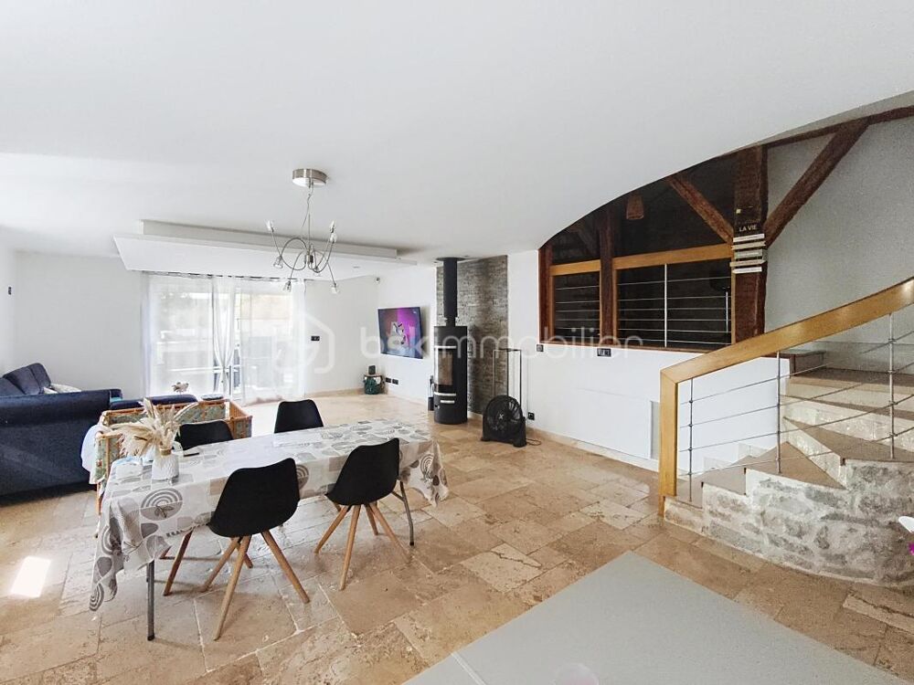 BELLE MAISON FAMILIALE