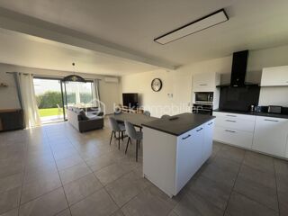  Villa  vendre 4 pices 90 m