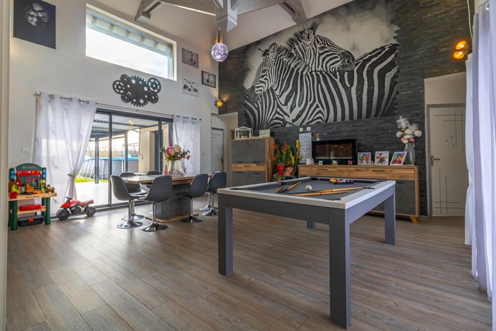 Maison Genouilly 7 pièce(s) 162.2 m2