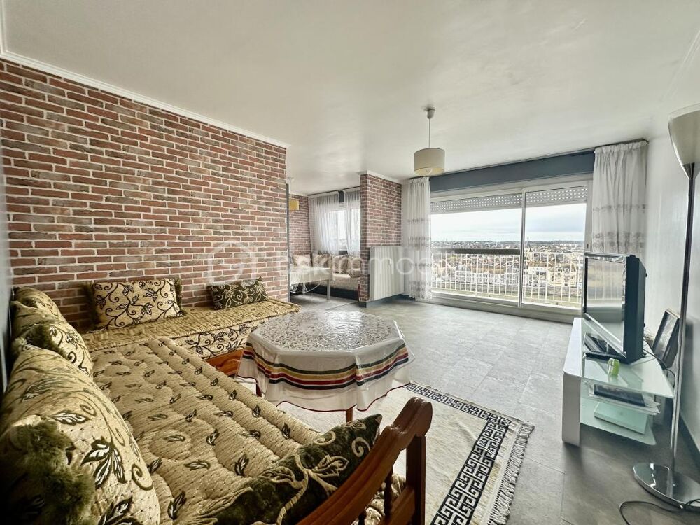 APPARTEMENT LUMINEUX REFAIT A NEUF - 4 pièces principales de 76 m2 - DERNIER ETAGE avec VUE PANORAMIQUE exceptionnelle