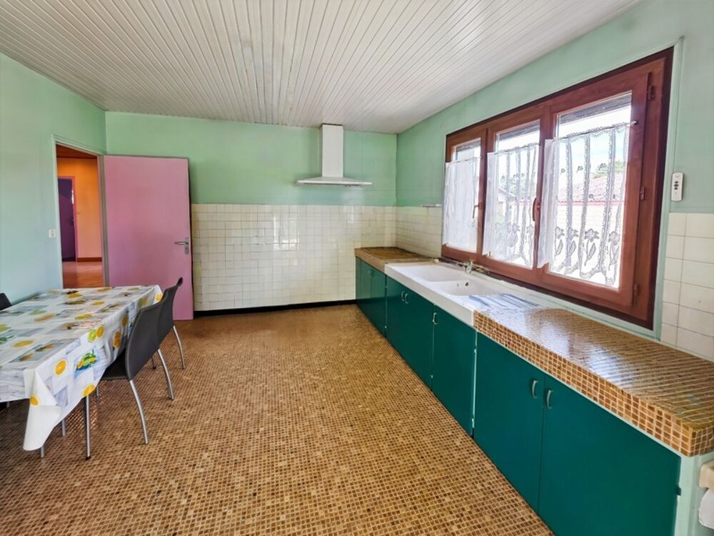 Vente Maison Maison 5 pièces avec grand terrain constructible – environnement calme – proche voie verte Lons le saunier
