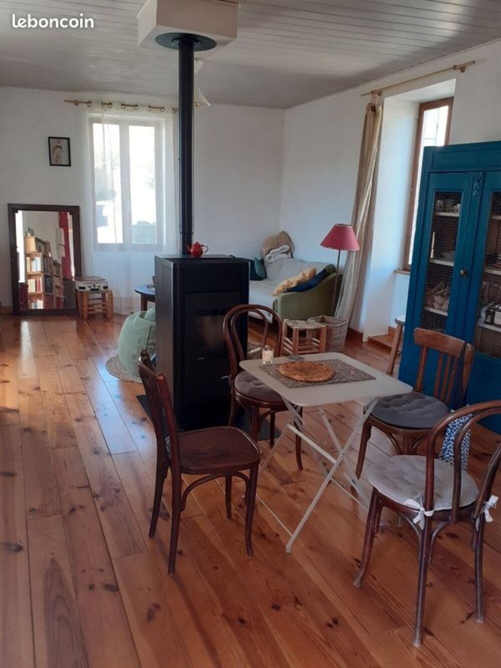 Savanac (Vallée du Lot)  Charmante maison de village rénovée, 2 à 3 chambres, cour & caves  Idéal investissement ou pied-à-ter