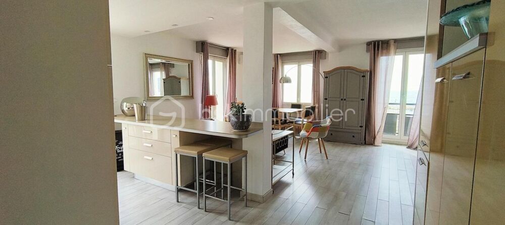 APPARTEMENT 2 PIECES PLAGE ET MER EN FACE, ACCÈS IMMÉDIAT