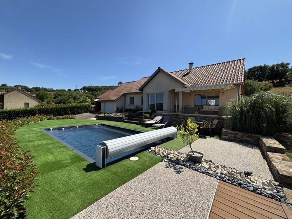 Maison plain-pied 124 m² - 3 chambres - piscine chauffée - terrain 2300 m²  calme - JONCY