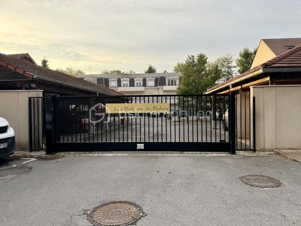 Grand appartement F2 / Gare de Cesson à pied