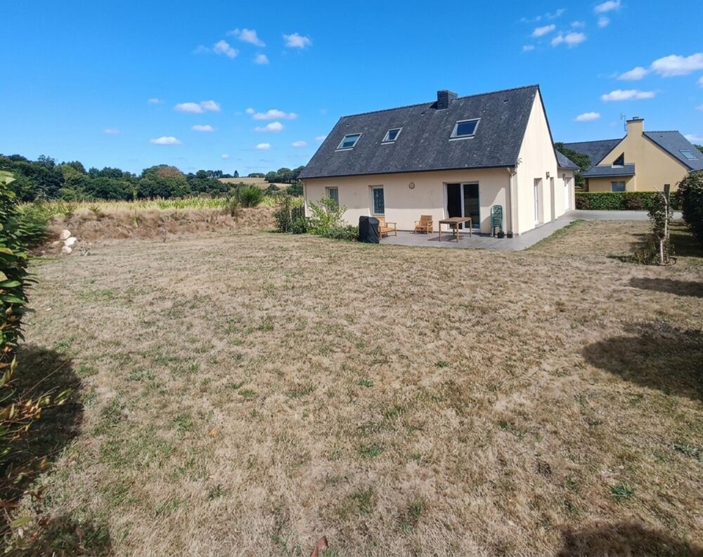 Vente Maison Maison familiale avec 4 chambres, jardin et vue dégagée – Edern (29) Edern