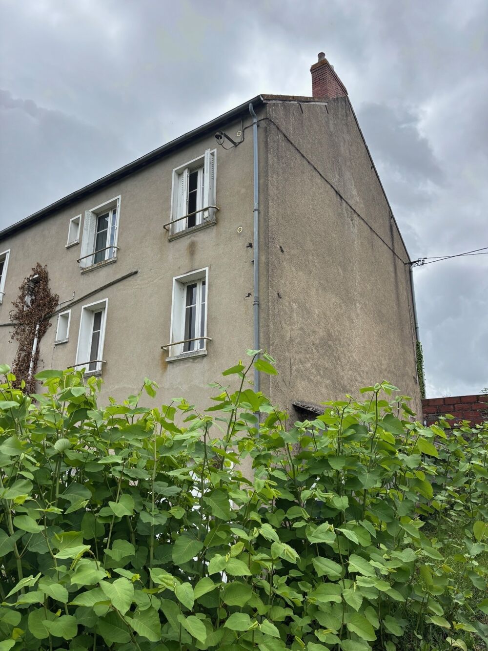 Vente Maison À vendre – Habitation avec local commercial, emplacement privilégié CUFFY (18) Cuffy