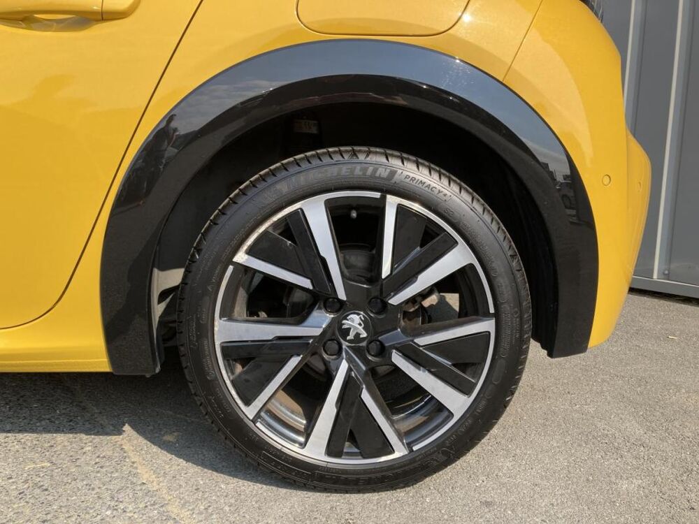 208 1.5 BlueHDi 100 CH GT PACK - ENTRETIEN PEUGEOT 2021 occasion 14650 Carpiquet