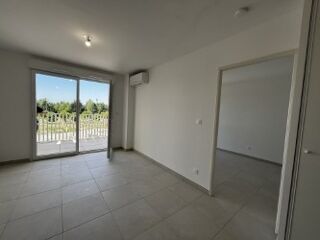  Appartement à louer 1 pièce 27 m²