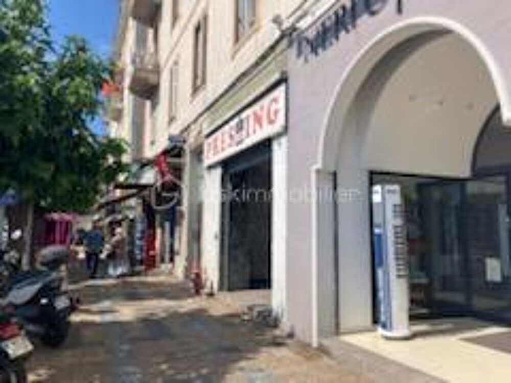   VENDS LOCAL COMMERCIAL DEBUT COURS NAPOLEON AJACCIO 