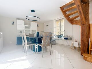  Maison à vendre 11 pièces 196 m²